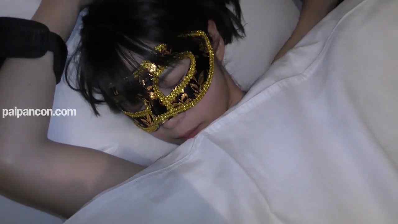 FC2-PPV-1631676 - 【個人撮影】3人の男達の舌が、肉棒が、奥様の性感帯を次々に責め尽くす！！