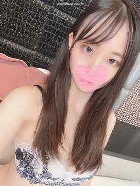 FC2-PPV-3101820 - 色白スレンダーな身体の純真無垢な女の子。お口とおまんこを白濁精子で汚してあげました。