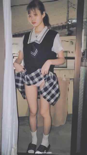 FC2-PPV-3119882 - 【2004年生】債務者の娘～親が仕事中家に行き未開発な膣を巨根で…