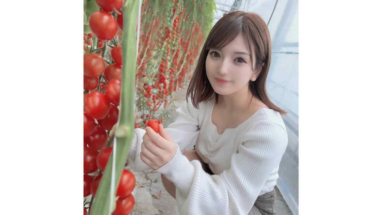 FC2-PPV-3157890 - 初撮影・顔出し！！女子アナ志望のメチャメチャ可愛い現◯女子大生が神社の隅に隠れて青姦フェラ抜き口内射精！！綺麗すぎるピンク乳首の美乳に大興奮で大量射精！！