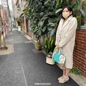 FC2-PPV-3179130 - ［前編］Hカップ爆乳人妻。旦那の経営していたフランス料理店がコロナの影響で閉店。借金の返済のために脱ぐことになった人妻に人前でオナニーさせおもちゃ攻めで、理性を崩壊さ