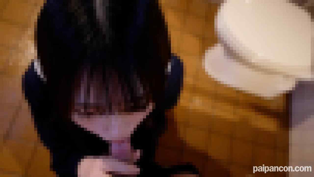 FC2-PPV-3195640 - 初撮影！！中◯生から突如現れた義理のち◯親に性的虐◯を受け続けた訳あり女子◯生・・・その背景を知りながも己の欲の為密室に連れ込み2回連続膣内射精！！