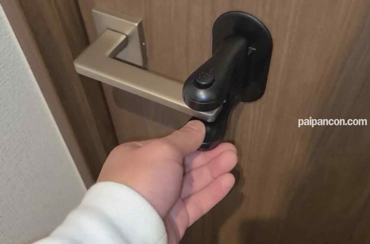 FC2-PPV-3246288 - 【個人】自宅に軟禁されクレイジー美乳若妻　長時間に軟禁されてストックホルム症○群になり、部下に好意や信頼感情まで抱く