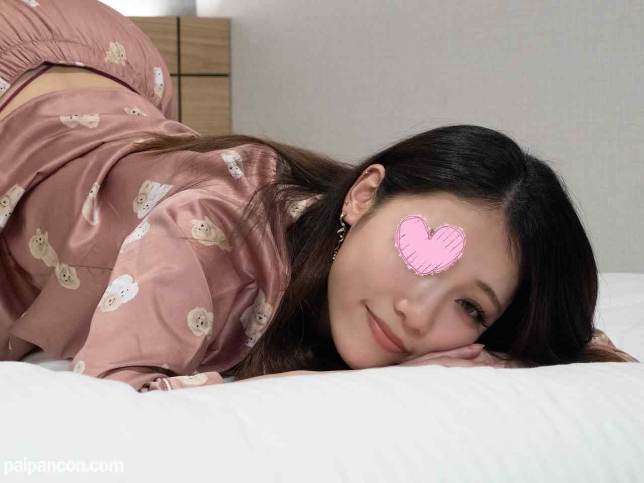 FC2-PPV-4050715 - 【パジャマ★モナシ】パジャマdeおじゃま♥22歳なのにメチャクチャ色っぽい！スタイル抜群おネエさんタイプ♥ノリノリで性格絶対いい白ギャル♥もっとえっちな経験したいリコさん thumbnail_0.jpg