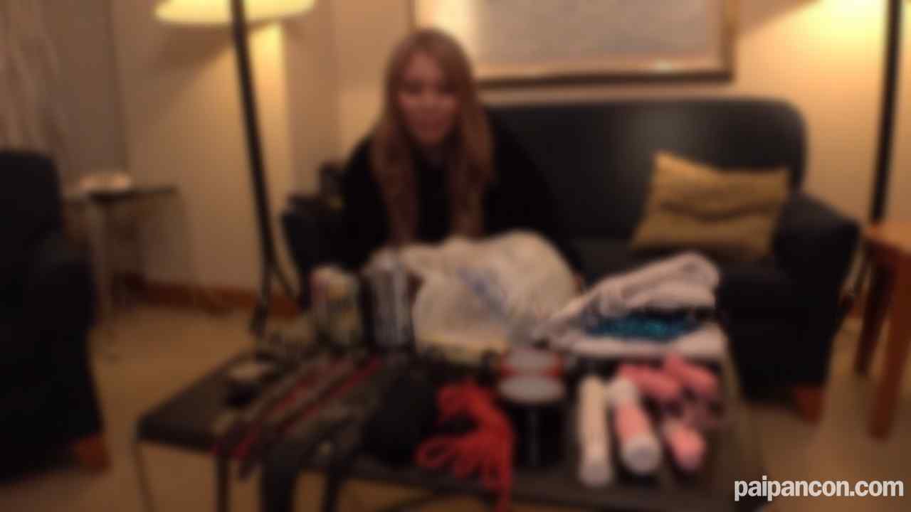 FC2-PPV-4558810 - 【ドM覚醒!!/3P】美乳黒ギャルれおなちゃん(20) 手足を縛られ大量玩具で敏感部位をされるがままに責められ本気イキ！膣奥まで届く巨根チ●ポで乱暴におま●こ穿り回され完全快楽堕ち thumbnail_1.jpg