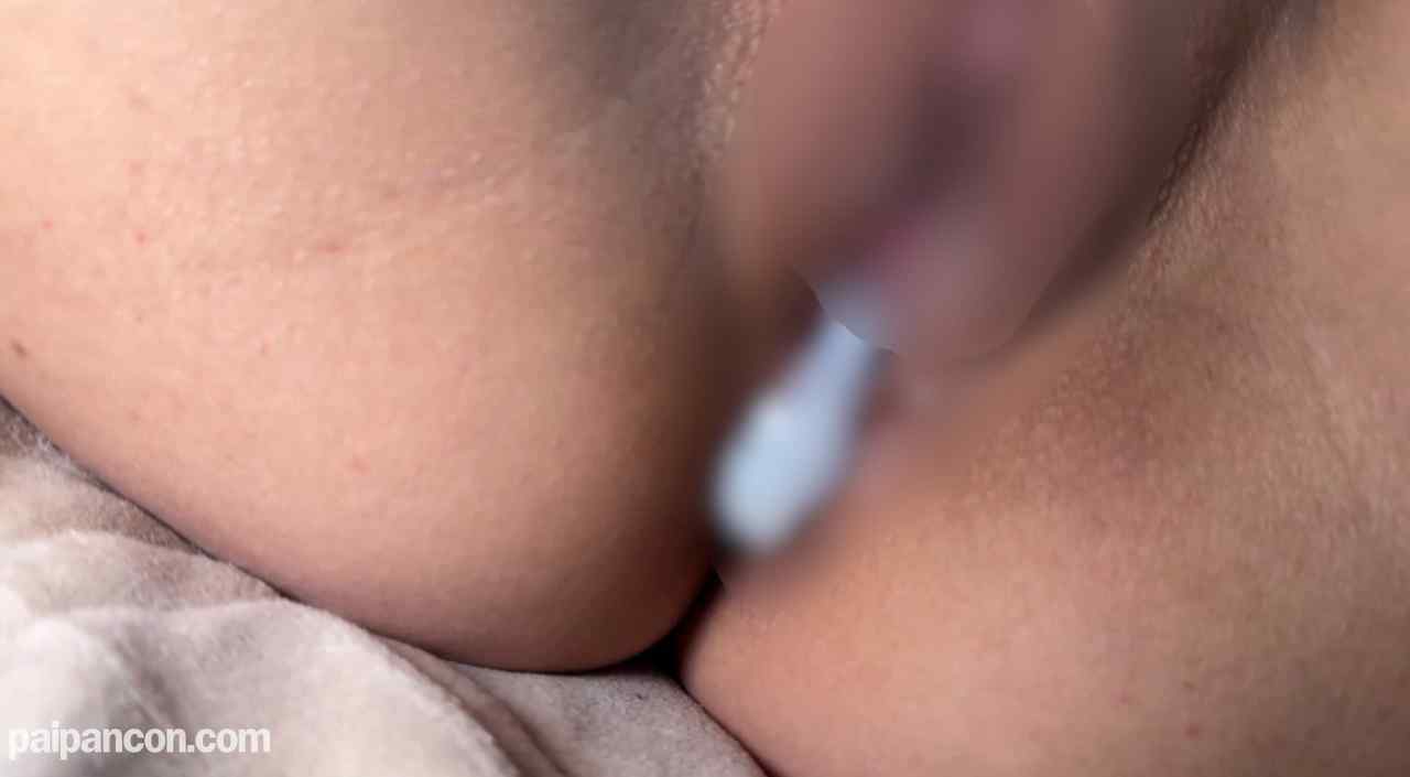 FC2-PPV-4588428 - 【レビュー特典玄関でフェラ抜き】21歳新人さらちゃん。入店後すぐバンスを返さず逃○の為寮でお仕置き。パイパンマンコに無/許/可/大量中出しハメ thumbnail_8.jpg