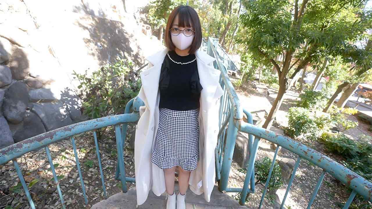 FC2-PPV-4595581 - 横浜市○大学？、眼鏡のHカップ！、『完全顔出し』眼鏡の、あの超絶人気の２０歳、単なる普通の女子大生、、Ｈカップ、、、『アナル舐め』、最高スタイル、、神乳、、『個人撮影 thumbnail_3.jpg