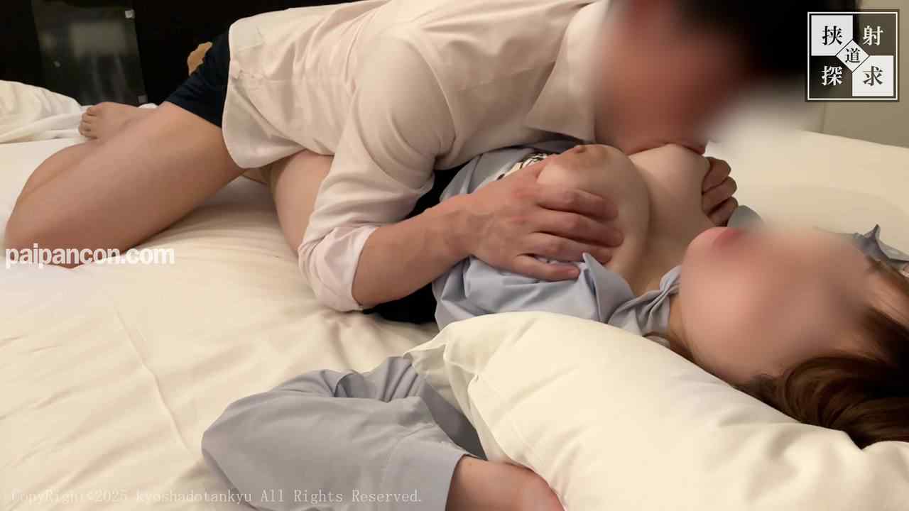 FC2-PPV-4737435 - お持ち帰りした清楚系爆乳OLをなし崩し的に生ハメ＆馬乗りパイズリで大量顔射してみた件ww thumbnail_5.jpg