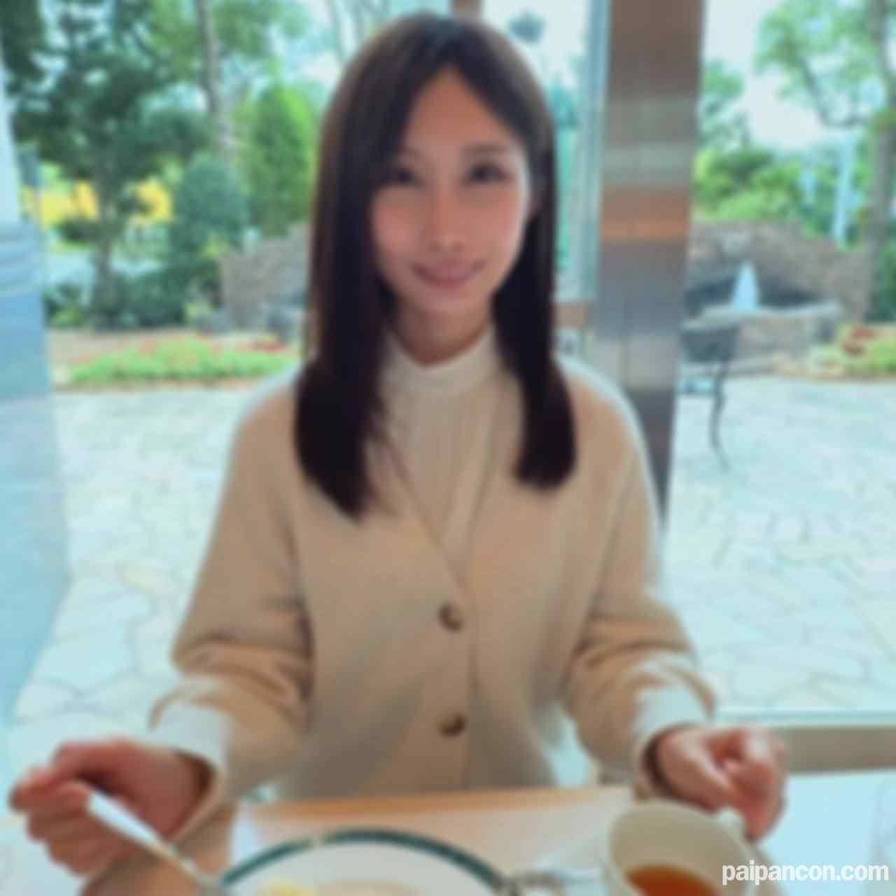 FC2-PPV-4833973 - 上品な美人奥様、実は旦那とハメ撮りするのが趣味。他の人にもハメ撮りされてみたいということで旦那も了承の上、中出しハメ撮り。 thumbnail_0.jpg