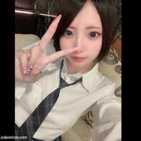 FC2-PPV-4854091 - [無修正】超S級美形ショートカット制服美女との放課後デート!敏感マコで連続イキする早熟18歳に種付けピストン中出し交尾!! cover.jpg