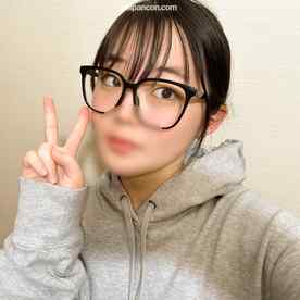 FC2-PPV-4883198 - 5/7まで990pt!!※特典付 眼鏡っ子JD19歳がオカネに釣られてスク水コスハメ撮り。あどけなさ残る体を何度もイかせ、「外に出して…」と言われてもそのまま生中出し！ cover.jpg